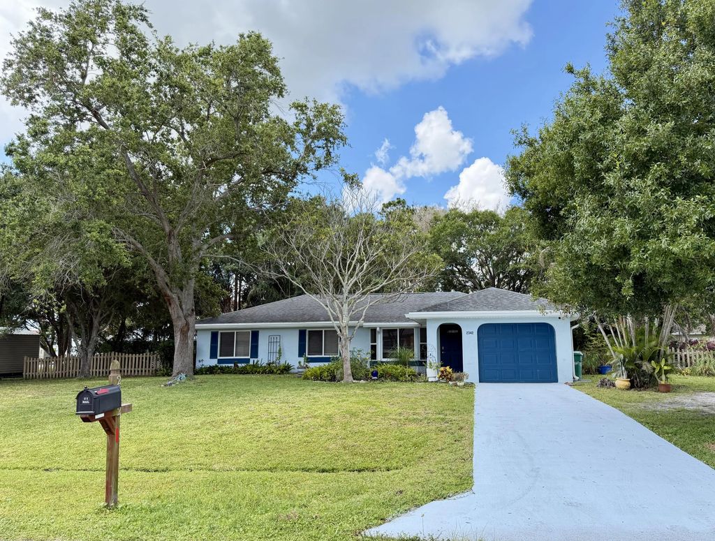 2342 Se Seamist Street, Port St. Lucie