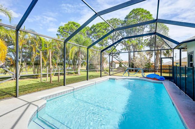 5 of 42 - 256 Sw Ridgecrest Drive, Port St. Lucie, FL