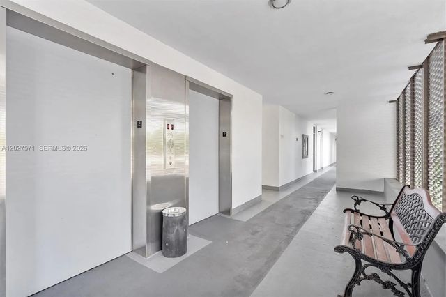 4 of 28 - 20400 W Country Club Drive #214, Aventura, FL