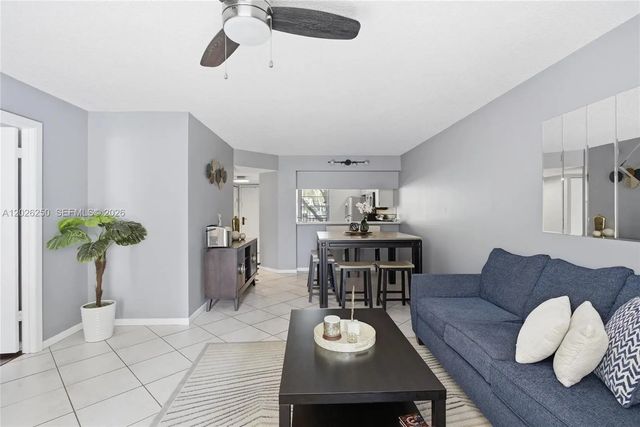 5 of 44 - 10451 W Broward Boulevard #209, Plantation, FL