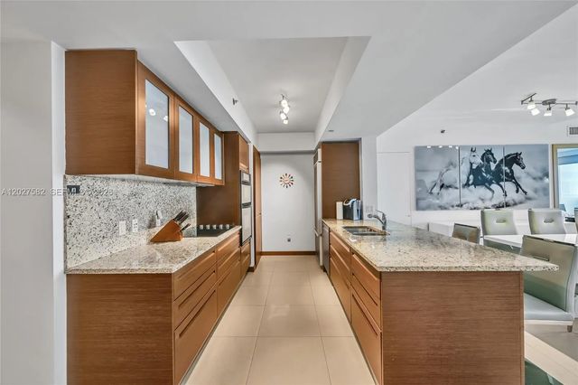 4 of 36 - 1830 S Ocean Drive #4404, Hallandale Beach, FL