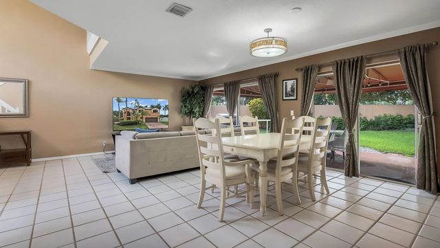 5 of 33 - 2510 Rampart Way S, Hollywood, FL