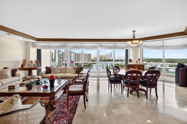 2600 Island Boulevard #1202, Aventura