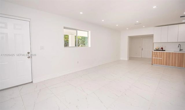 2 of 32 - 20720 Nw 34 Avenue, Miami Gardens, FL