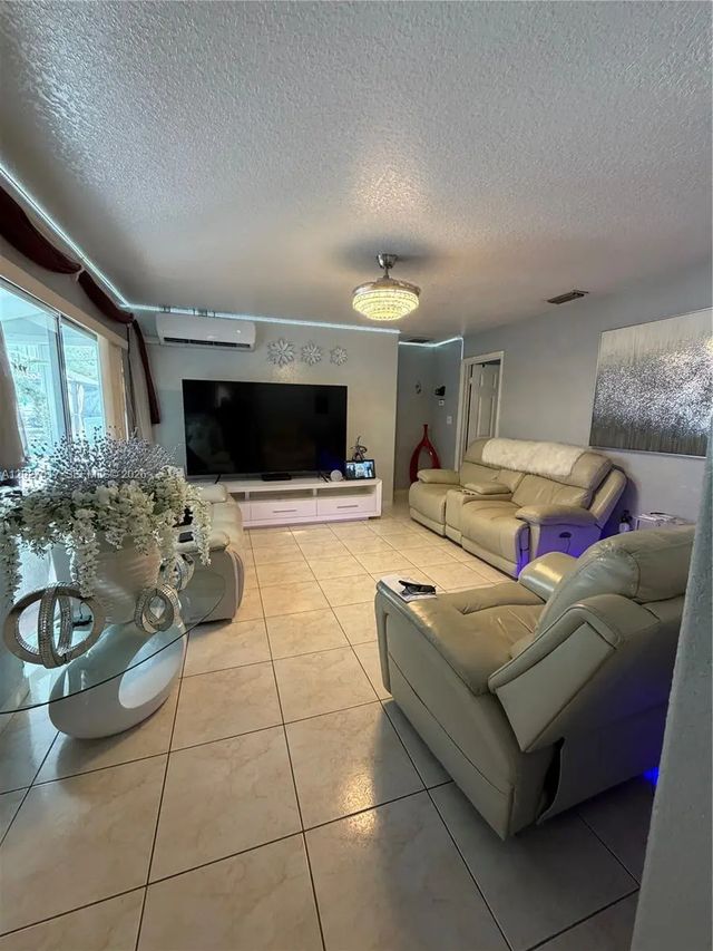 3 of 20 - 4162 Kingsbridge Drive, Orlando, FL