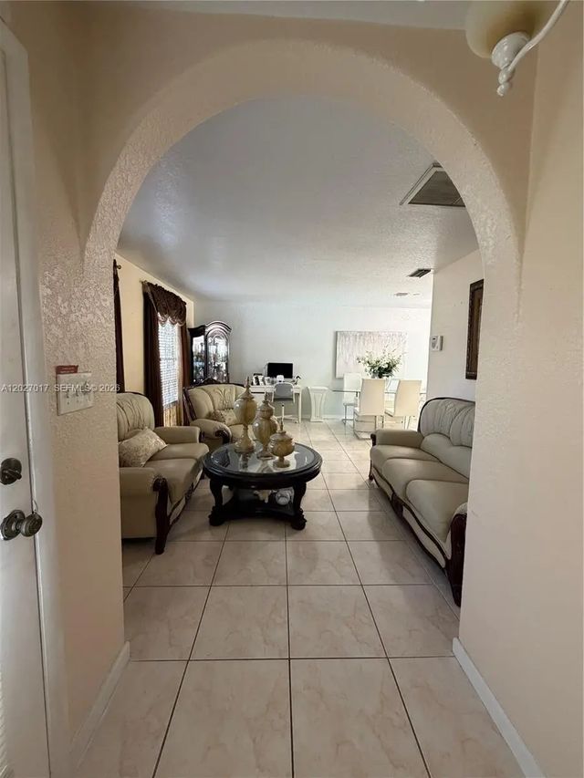 4 of 20 - 4162 Kingsbridge Drive, Orlando, FL