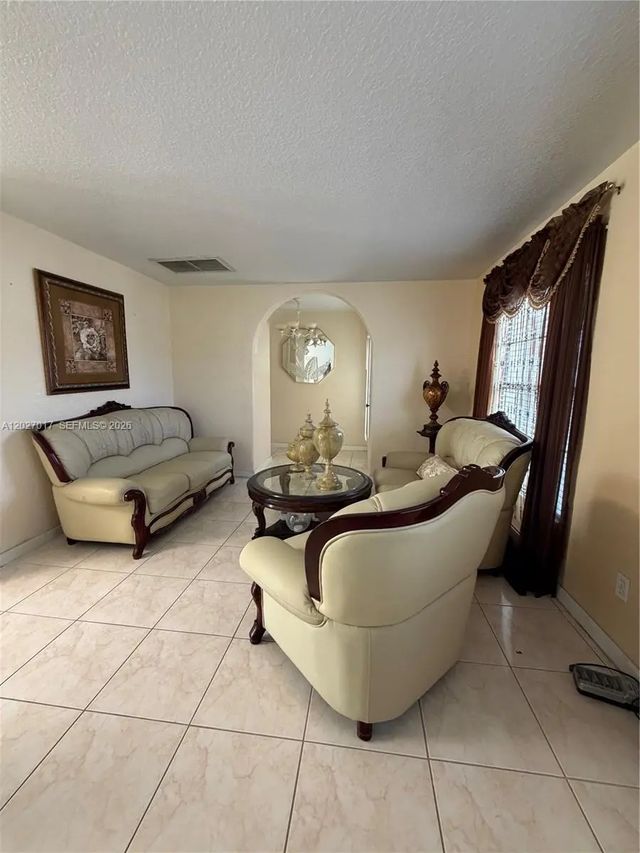 5 of 20 - 4162 Kingsbridge Drive, Orlando, FL