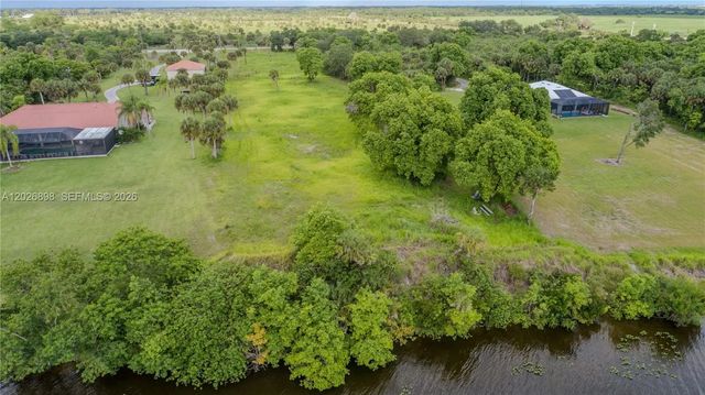 2 of 4 - 5220 Fort Denuad, LaBelle, FL