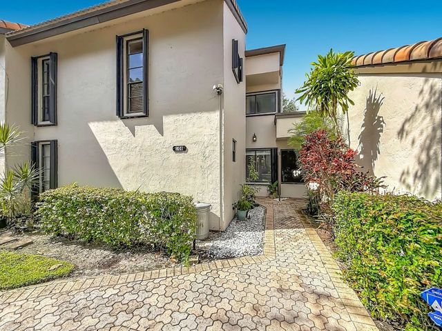 9701 N New River Canal Road #108b, Plantation