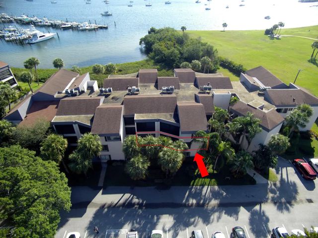 1660 Twelve Oaks Way #203, North Palm Beach