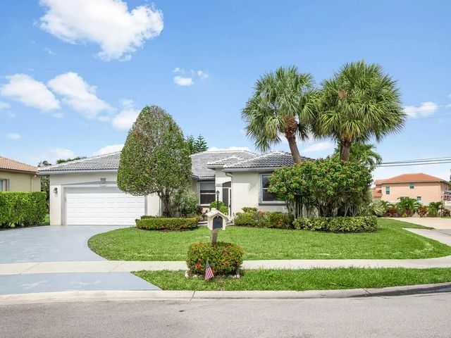 8540 Cypress Glen Court, Lake Worth