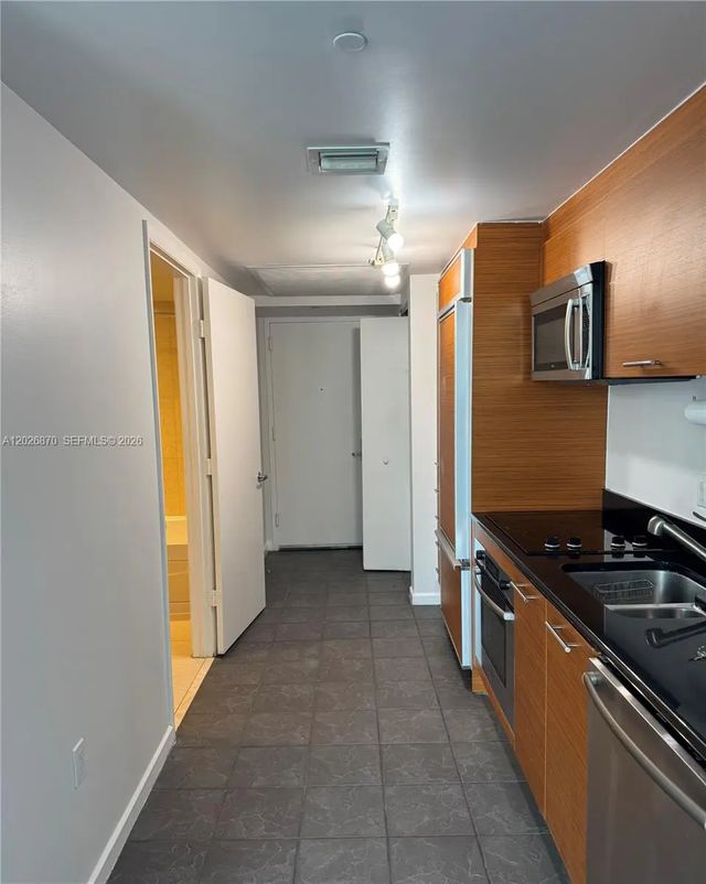 4 of 44 - 50 Biscayne Boulevard #3303, Miami, FL
