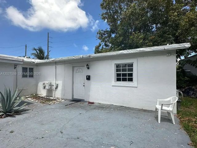 4 of 36 - 685 Sw 7th Terrace, Dania Beach, FL