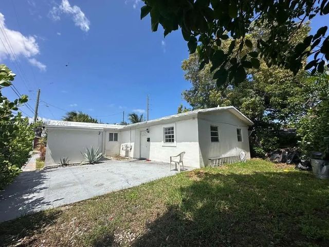 5 of 36 - 685 Sw 7th Terrace, Dania Beach, FL