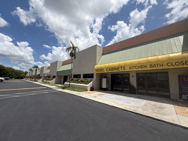 5 of 5 - 1800 N Powerline Road #9-11, Pompano Beach, FL