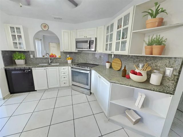 3 of 24 - 7255 Nw 173rd Drive #801-8, Hialeah, FL