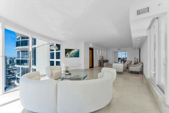 5 of 47 - 17555 Collins Avenue #3204, Sunny Isles Beach, FL