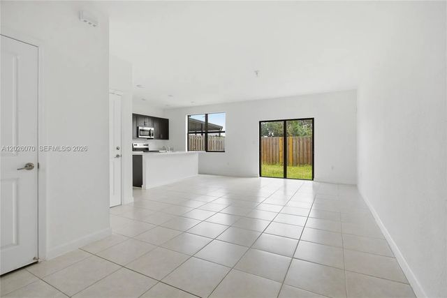 5 of 38 - 10218 Sw 231st Lane, Cutler Bay, FL