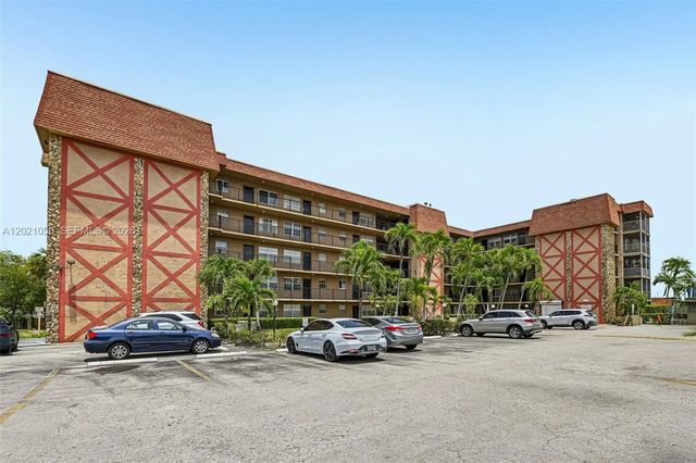 3 of 20 - 6575 W 4th Avenue #507, Hialeah, FL