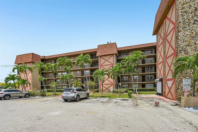 4 of 20 - 6575 W 4th Avenue #507, Hialeah, FL