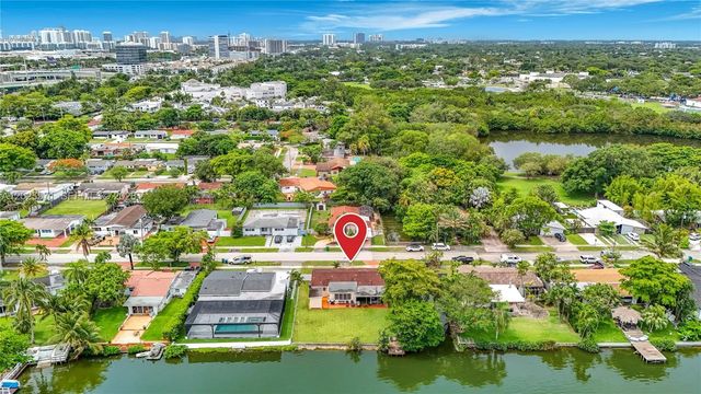4 of 47 - 2501 Ne 209th Terrace, Miami, FL