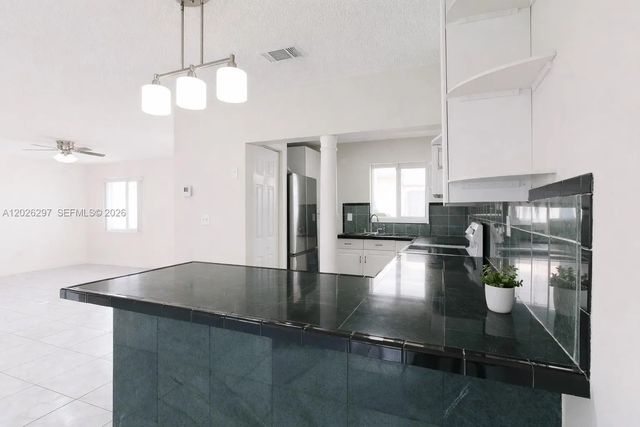 601 Sw 116th Court, Sweetwater