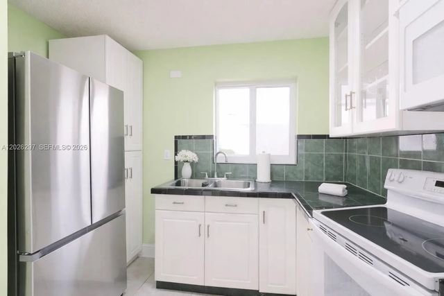3 of 31 - 601 Sw 116th Court, Sweetwater, FL