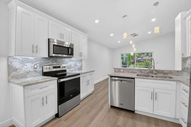 5 of 84 - 5891 Royal Isles Boulevard, Boynton Beach, FL