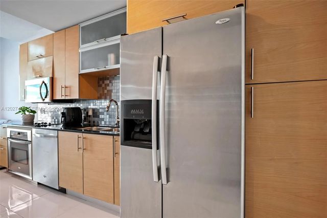 5 of 40 - 60 Sw 13th Street #4408, Miami, FL