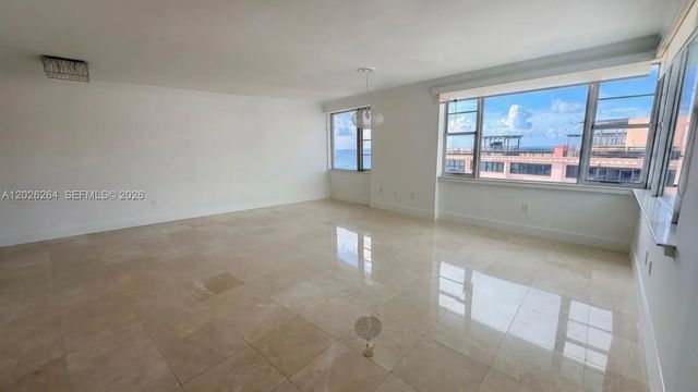 4 of 36 - N/A, Miami Beach, FL