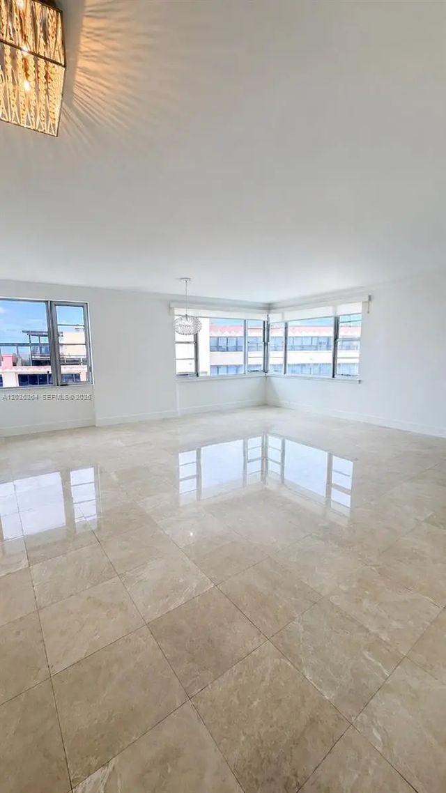 5 of 36 - N/A, Miami Beach, FL