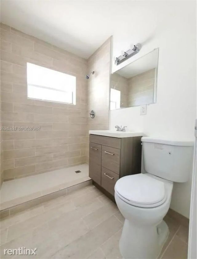 5 of 11 - 1770 Ne 170th Street, North Miami Beach, FL