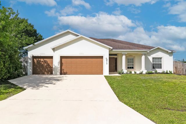 232 Sw Aldoro Place, Port St. Lucie