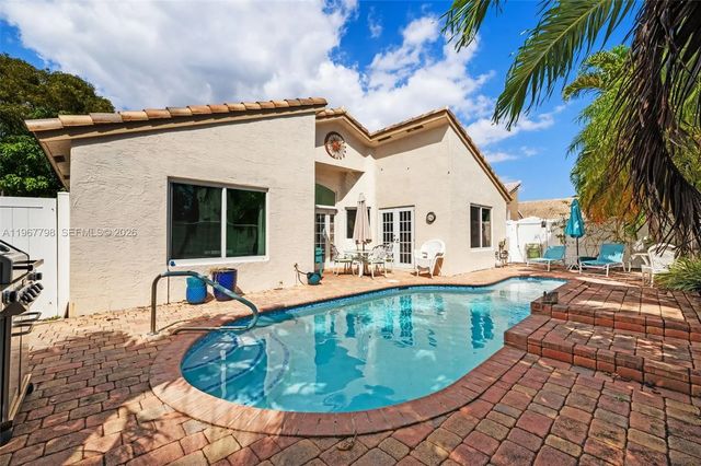372 Nw 45th Terrace, Deerfield Beach