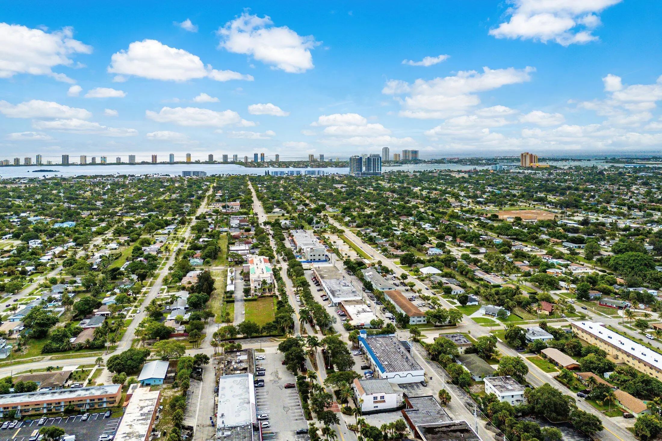 810 Park Avenue, Lake Park, FL, 33403