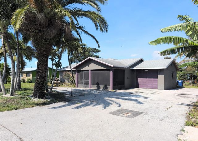 455 Janice Avenue, South Bay