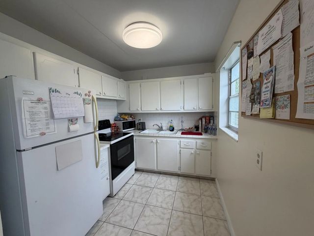 2 of 11 - 229 E Durham E #229, Deerfield Beach, FL