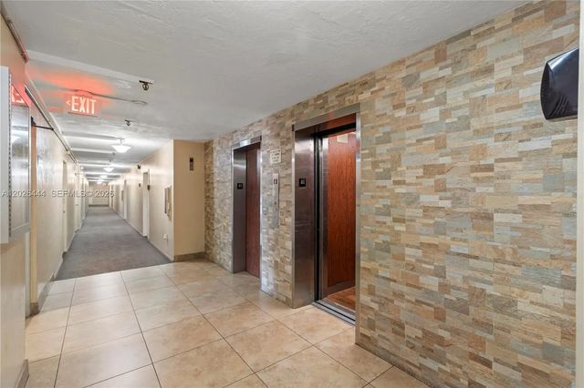 3 of 29 - 7100 Nw 17th Street #219, Plantation, FL