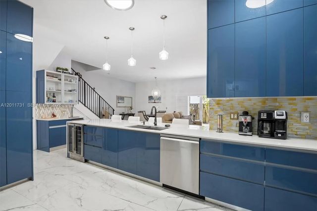 2949 Sw 18th Terrace, Fort Lauderdale
