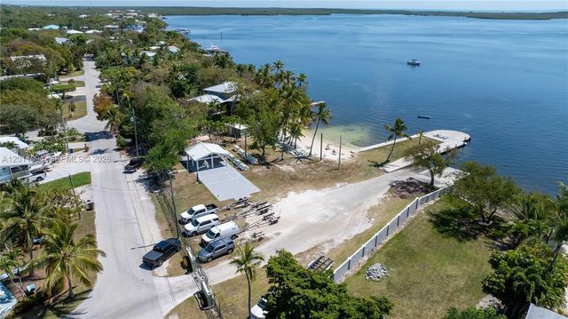 3 of 37 - 56 Se Marlin Avenue, Key Largo, FL