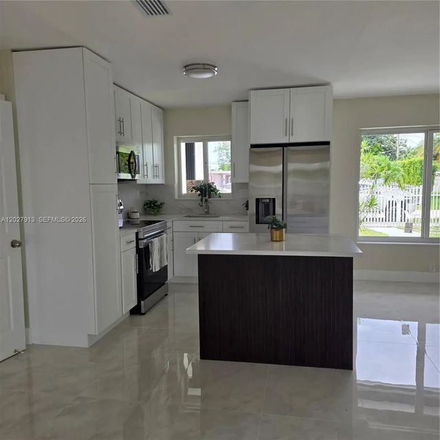 2 of 21 - 17330 Nw 46th Avenue, Miami Gardens, FL