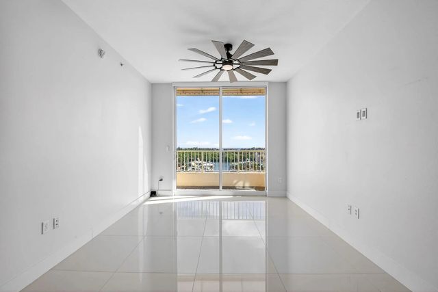 3 of 29 - 100 Ne 6th Street #ph 704, Boynton Beach, FL