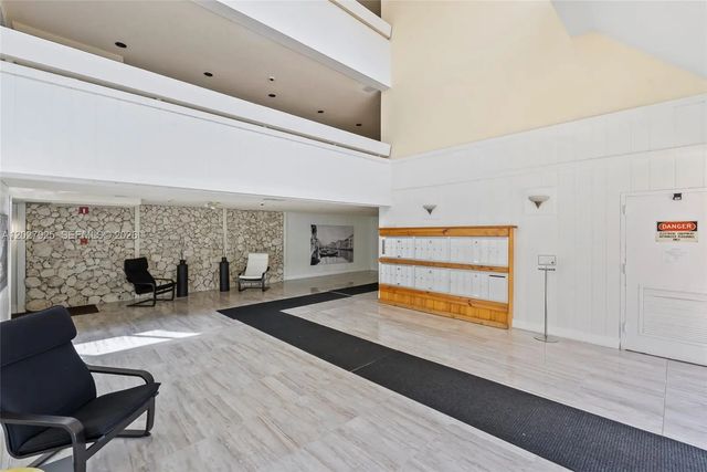 3 of 20 - 301 Racquet Club Road #103, Weston, FL
