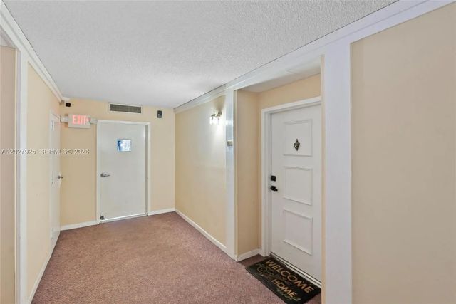 5 of 20 - 301 Racquet Club Road #103, Weston, FL