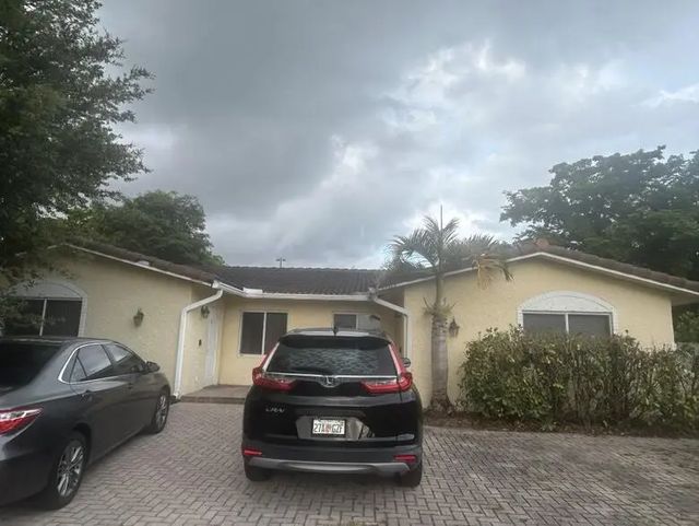 8362 Nw 23rd Manor, Coral Springs