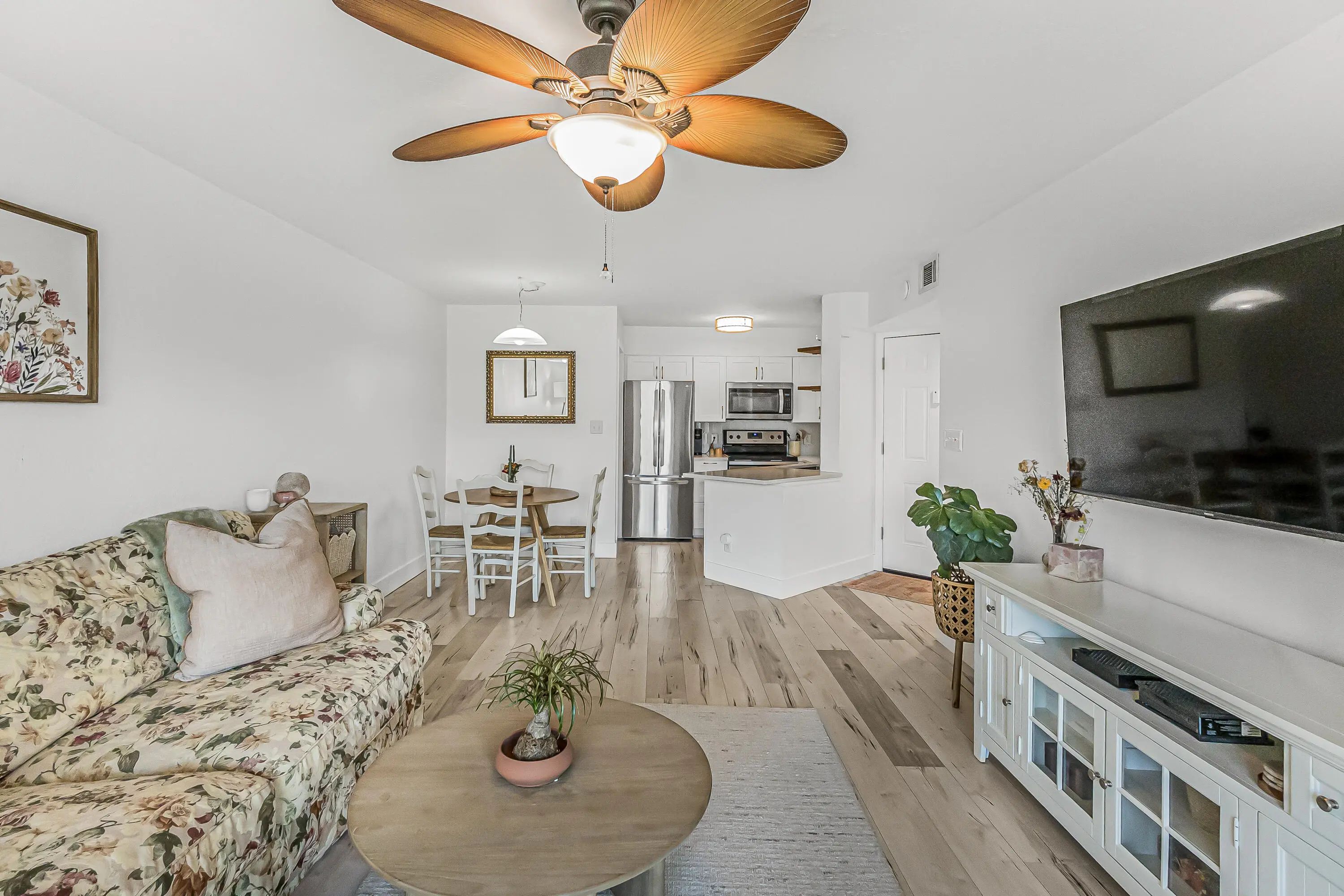 Real estate - MLS B26034675, Indialantic