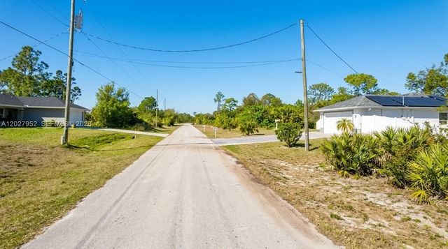 2 of 2 - 845 E Crevantas, Lehigh Acres, FL