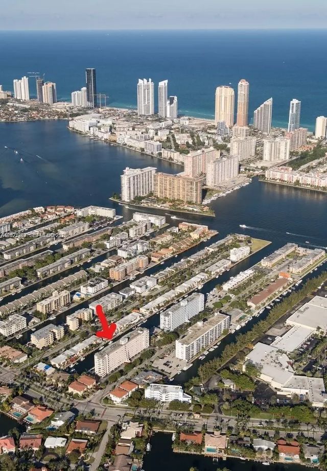 2 of 24 - 3545 Ne 166th Street #1004, North Miami Beach, FL