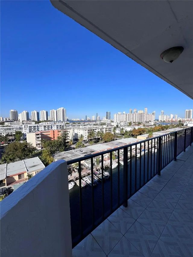 5 of 24 - 3545 Ne 166th Street #1004, North Miami Beach, FL