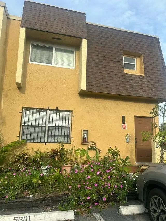 5601 Blueberry Court #157, Lauderhill